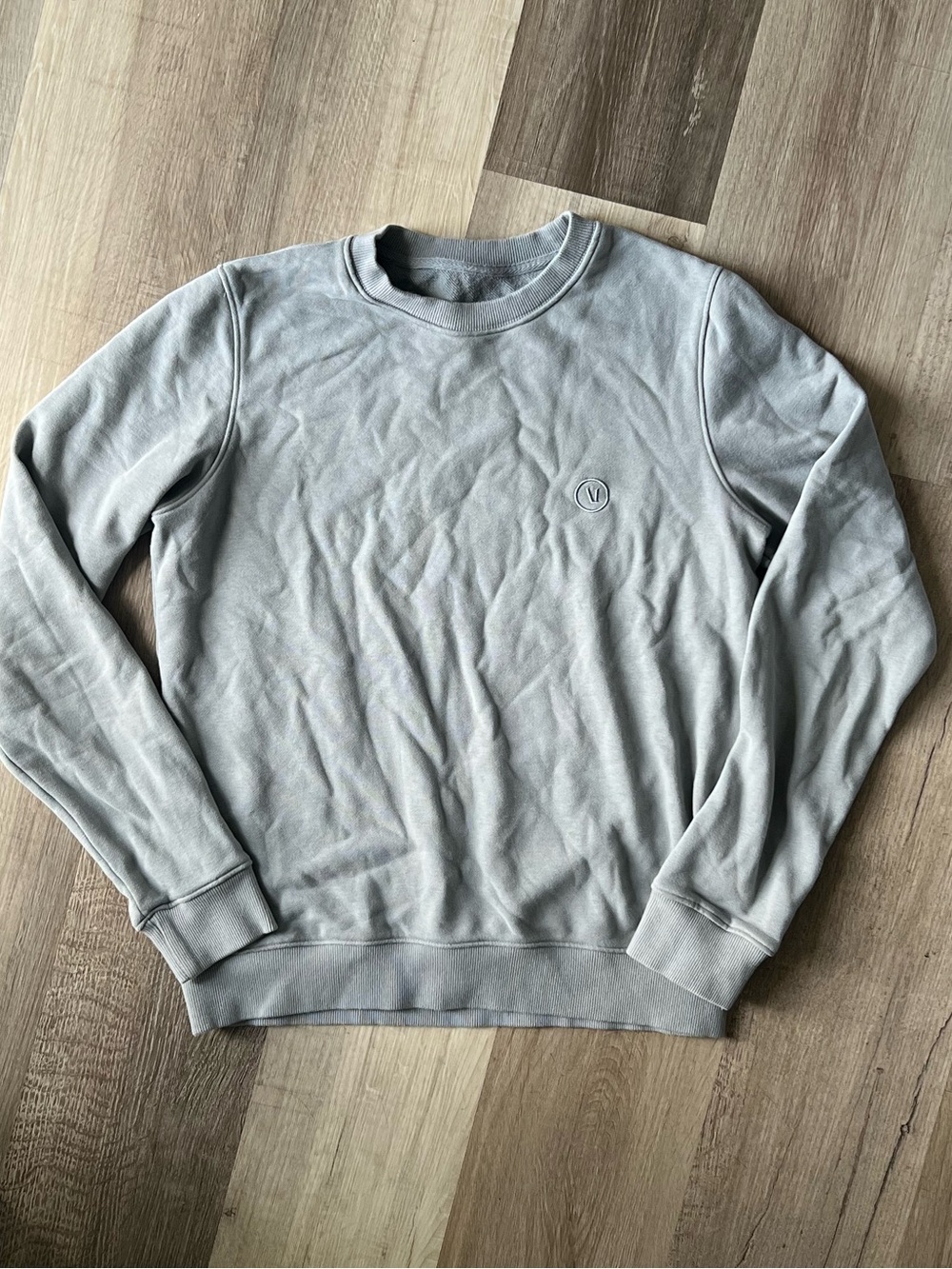 Vuori Cypress Crew Sweatshirt V255 French Terry Pullover Light Blue Men's Small